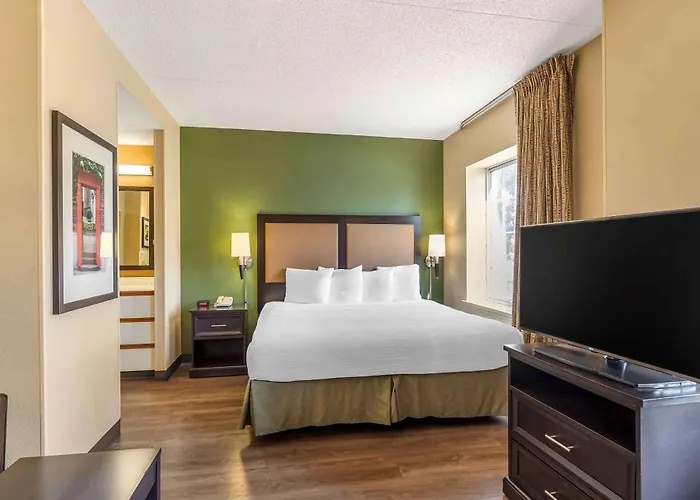 Hotel 6 Extended Chicago Vernon Hills Lincolnshire Il