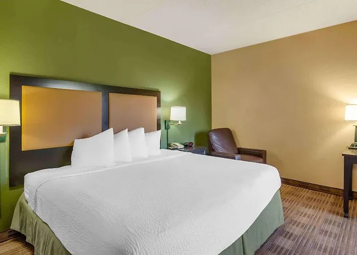 6 Extended Chicago Vernon Hills Lincolnshire Il 4* Mettawa
