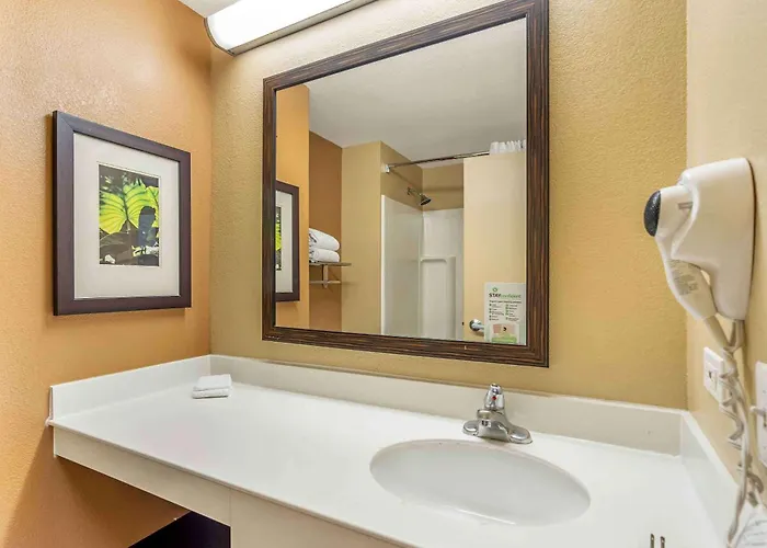 Hotel 6 Extended Chicago Vernon Hills Lincolnshire Il