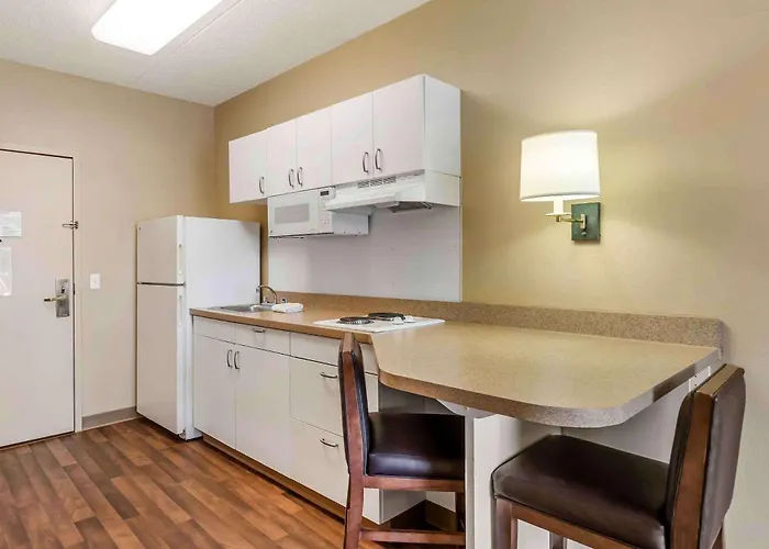 Hotel 6 Extended Chicago Vernon Hills Lincolnshire Il Mettawa