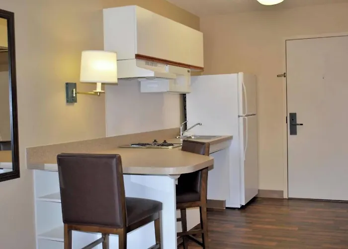 Hotel 6 Extended Chicago Vernon Hills Lincolnshire Il Mettawa